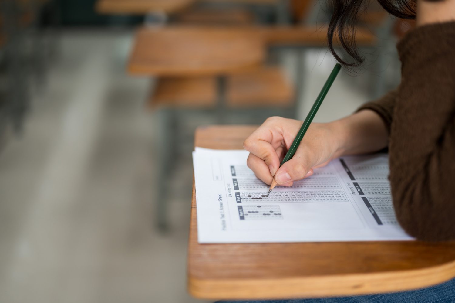 Concurso UFSCar 2026 abre 89 vagas com salários de até R$ 13,7 mil