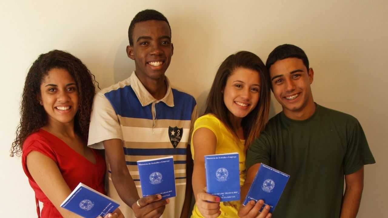 Jovem Aprendiz tem direito a receber férias e 13° salário?