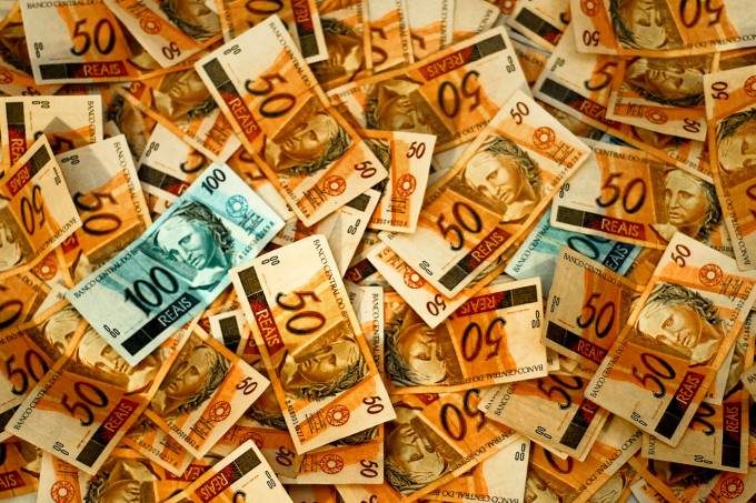 Confira os programas e benefícios oferecidos pelo Governo Federal