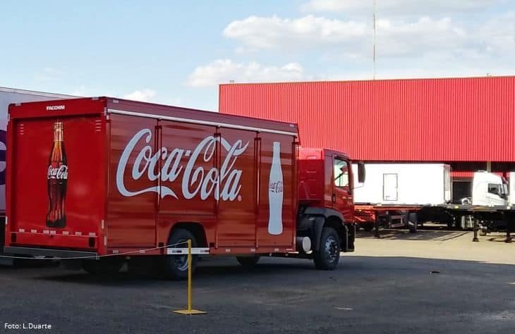 Coca Cola abre vagas de emprego com salários de até R$ 8,3 mil