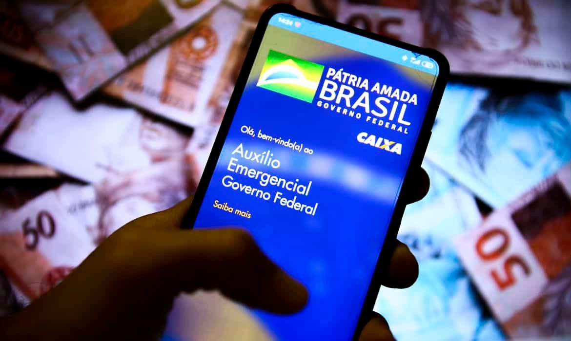 Qual o futuro do auxílio emergencial a partir de outubro?