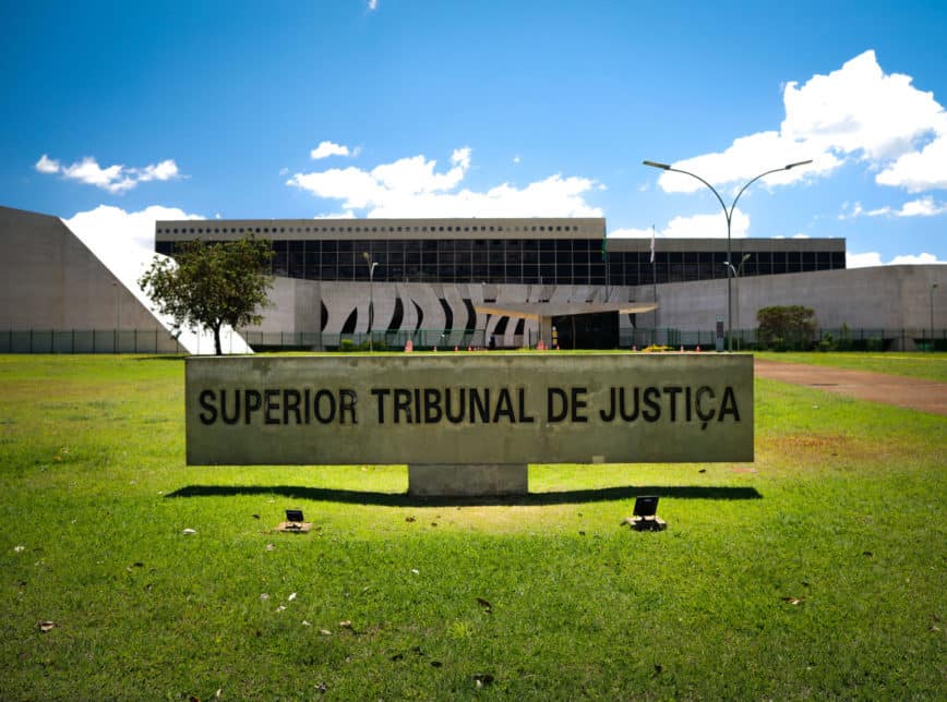 STJ abre vagas de emprego para estágio para áreas de licenciatura e tecnologia