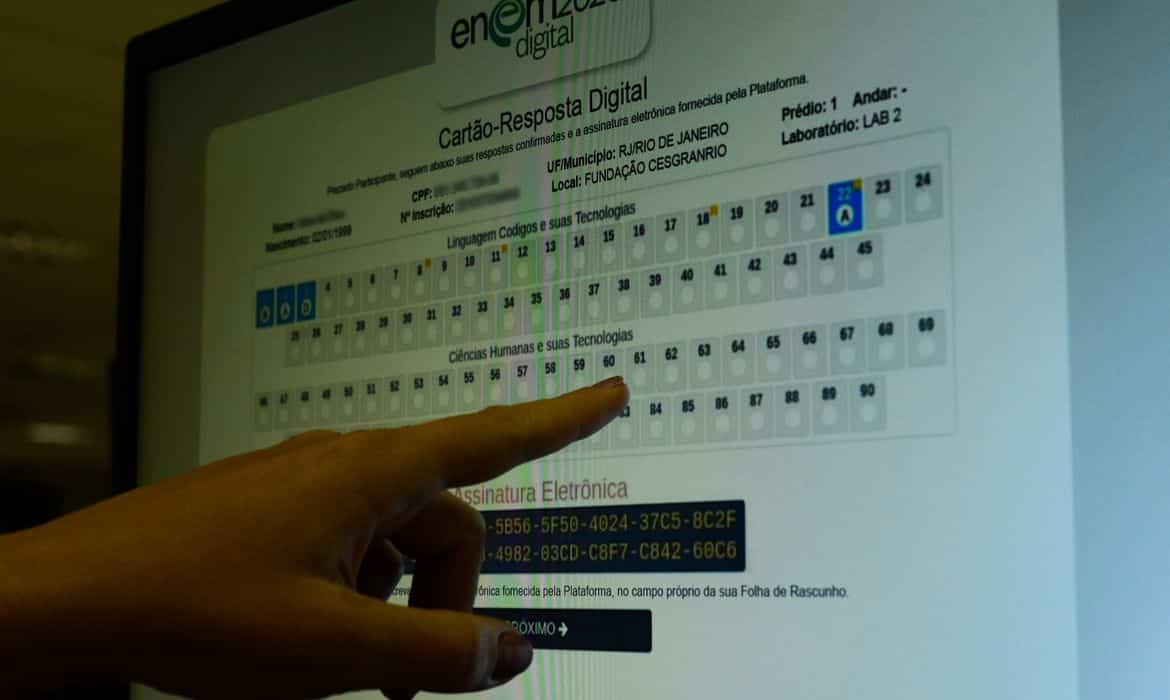 Enem 2021: alunos não precisam usar máscara no local da prova? Entenda regras