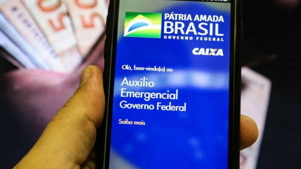 Auxílio Emergencial não terá mais devolução em 2022? Dívida foi anulada?