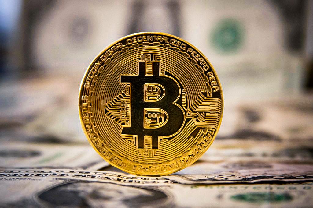 Top 05 criptomoedas mais lucrativas para investir em 2022