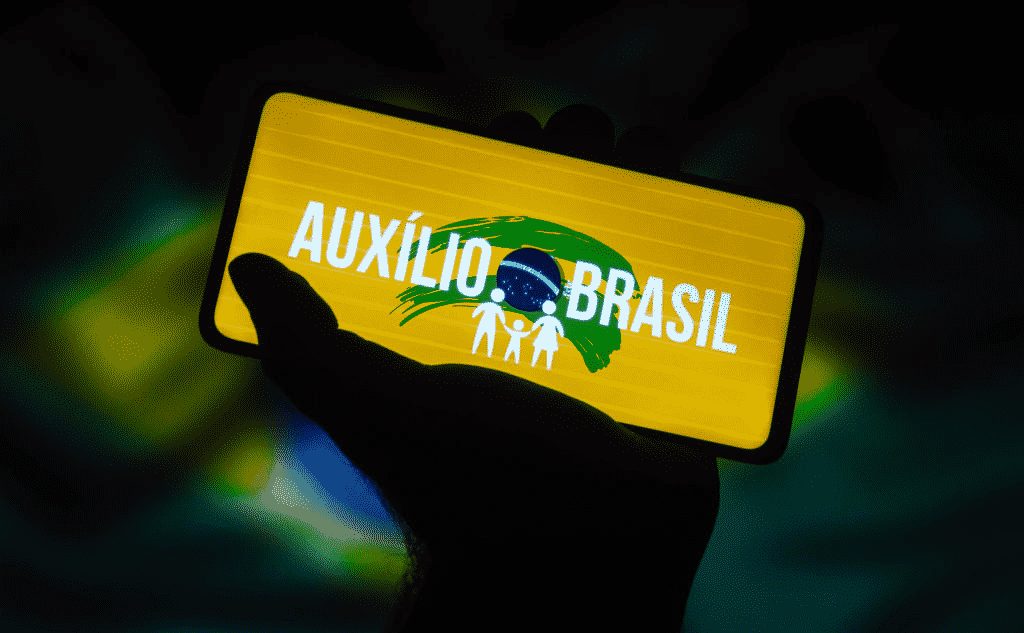 Auxílio Brasil 2022: Caixa paga hoje o benefício para cadastrados com NIS final 7