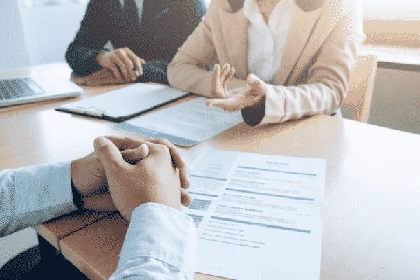 Dicas para fazer um currículo campeão e garantir a vaga de emprego!