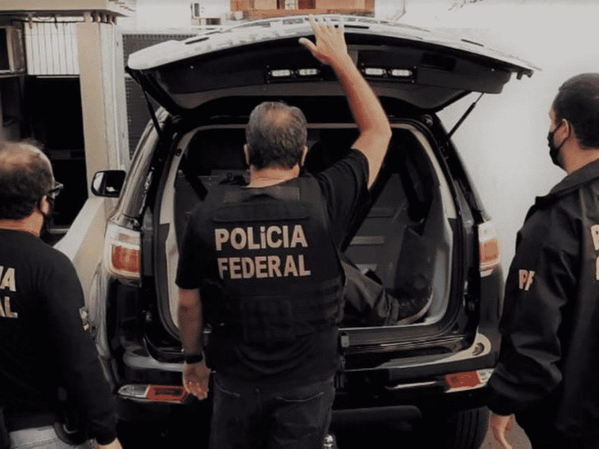 Polícia Federal realiza operação contra servidor do INSS em SP