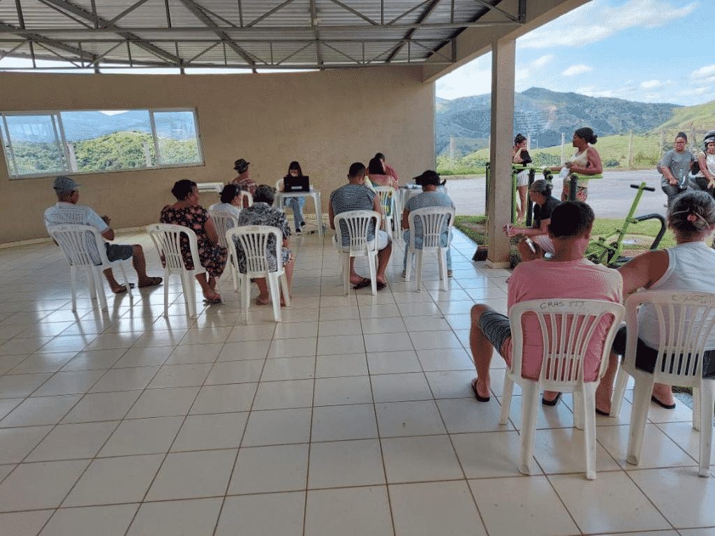 Quase mil proprietários já foram notificados para limpeza de terreno em Umuarama