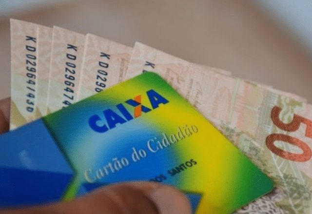 Veja todos os grupos que já podem sacar o abono PIS e Pasep