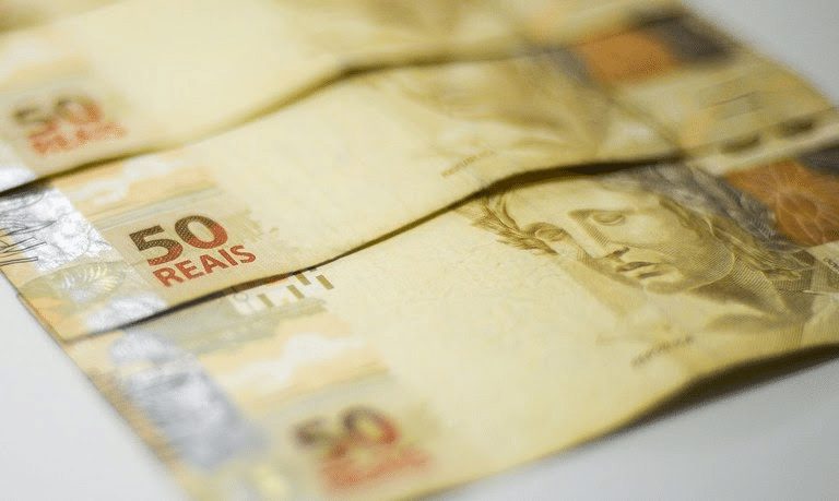 O governo alterou as datas de saque do PIS para essa semana?