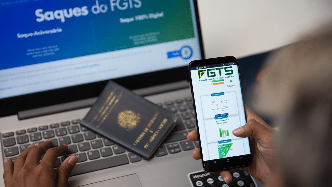 Vale a pena entrar com pedido de revisão do FGTS para receber R$ 72 mil?