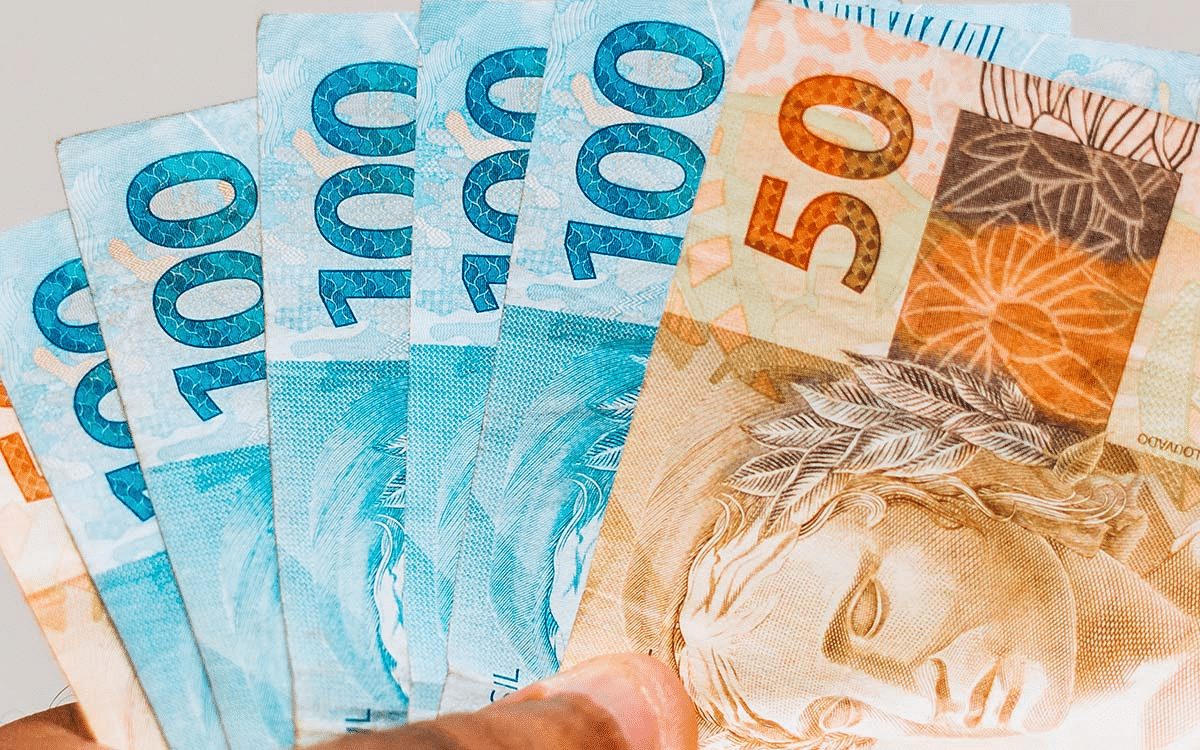 Saque do FGTS vai liberar até R$1.000 por pessoa: veja como sacar!
