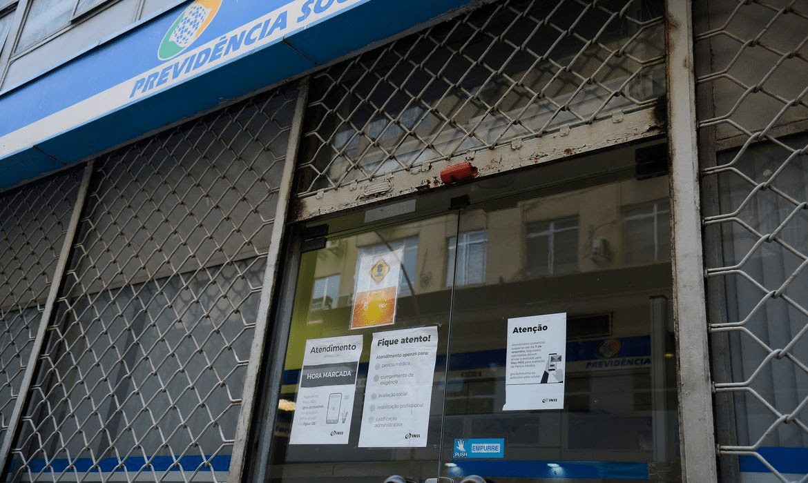 Agências do INSS abrem no dia 1º de março?