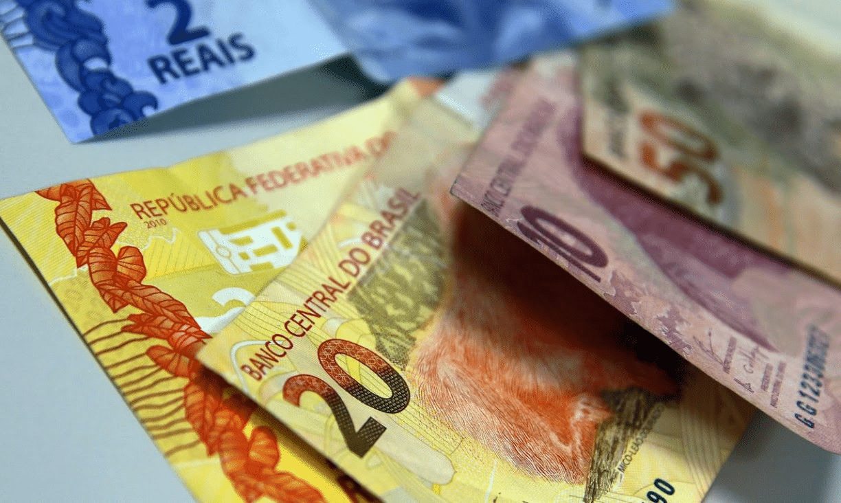 Prazo para solicitar FGTS emergencial: veja tabela com nomes das cidades e datas