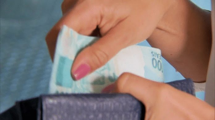 Qual o valor que se ganha por dia e hora com atual salário mínimo?