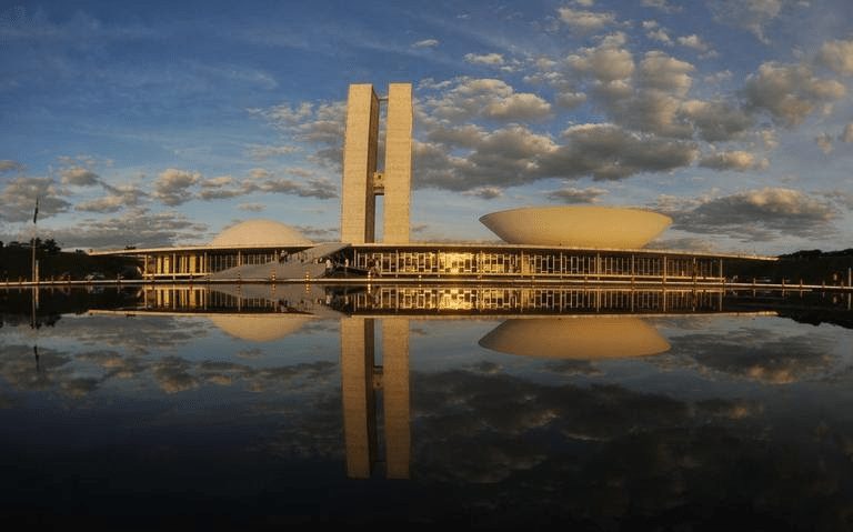 Auxílio Brasil foi prorrogado por 60 dias: o que isso significa?