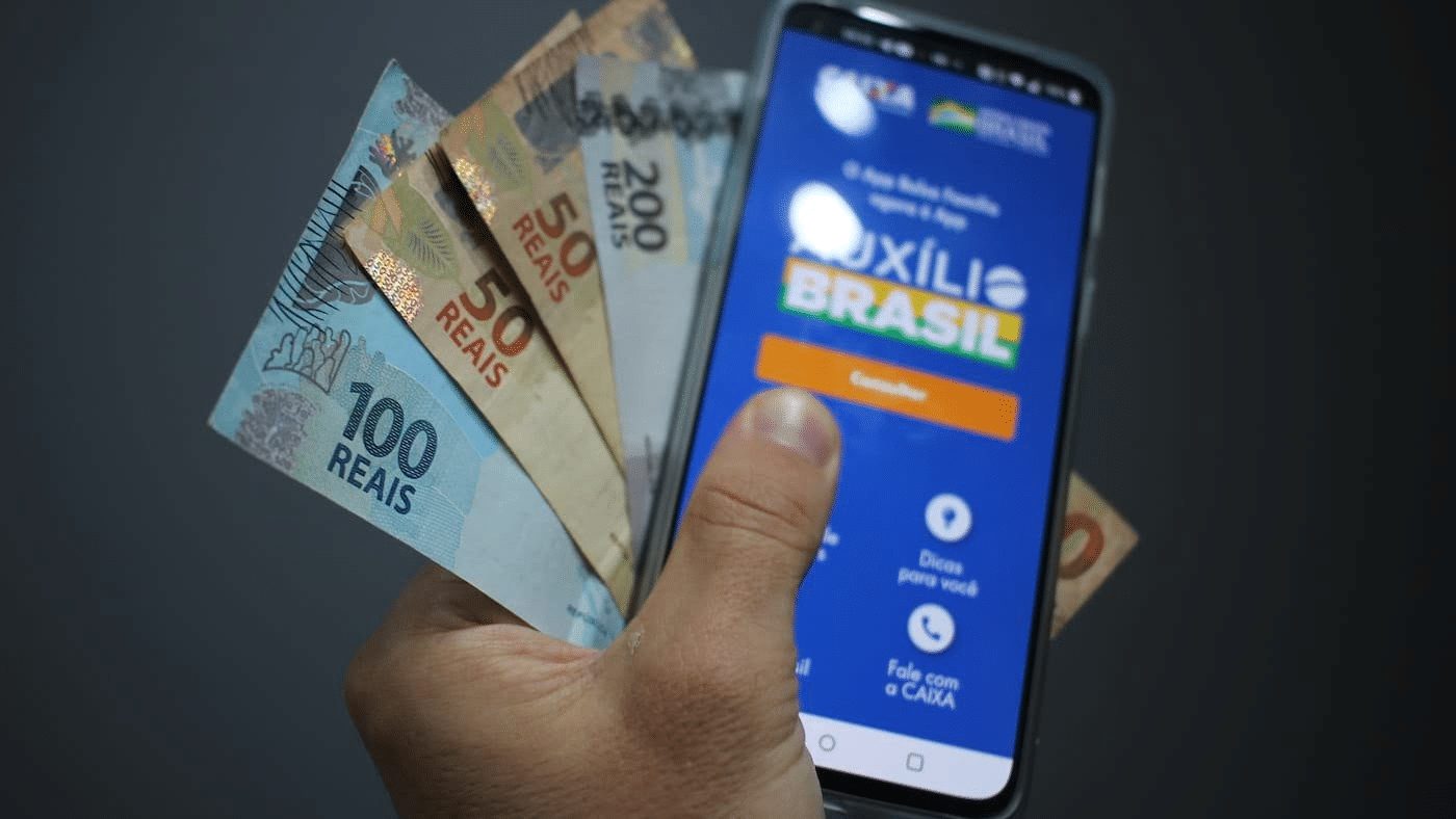 Veja pagamentos de março para pessoas de baixa renda: pode receber uma bolada!
