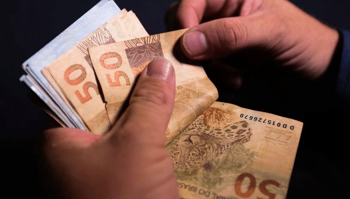 FGTS emergencial de R$ 1 mil teve seu calendário alterado por causa de greve de servidores