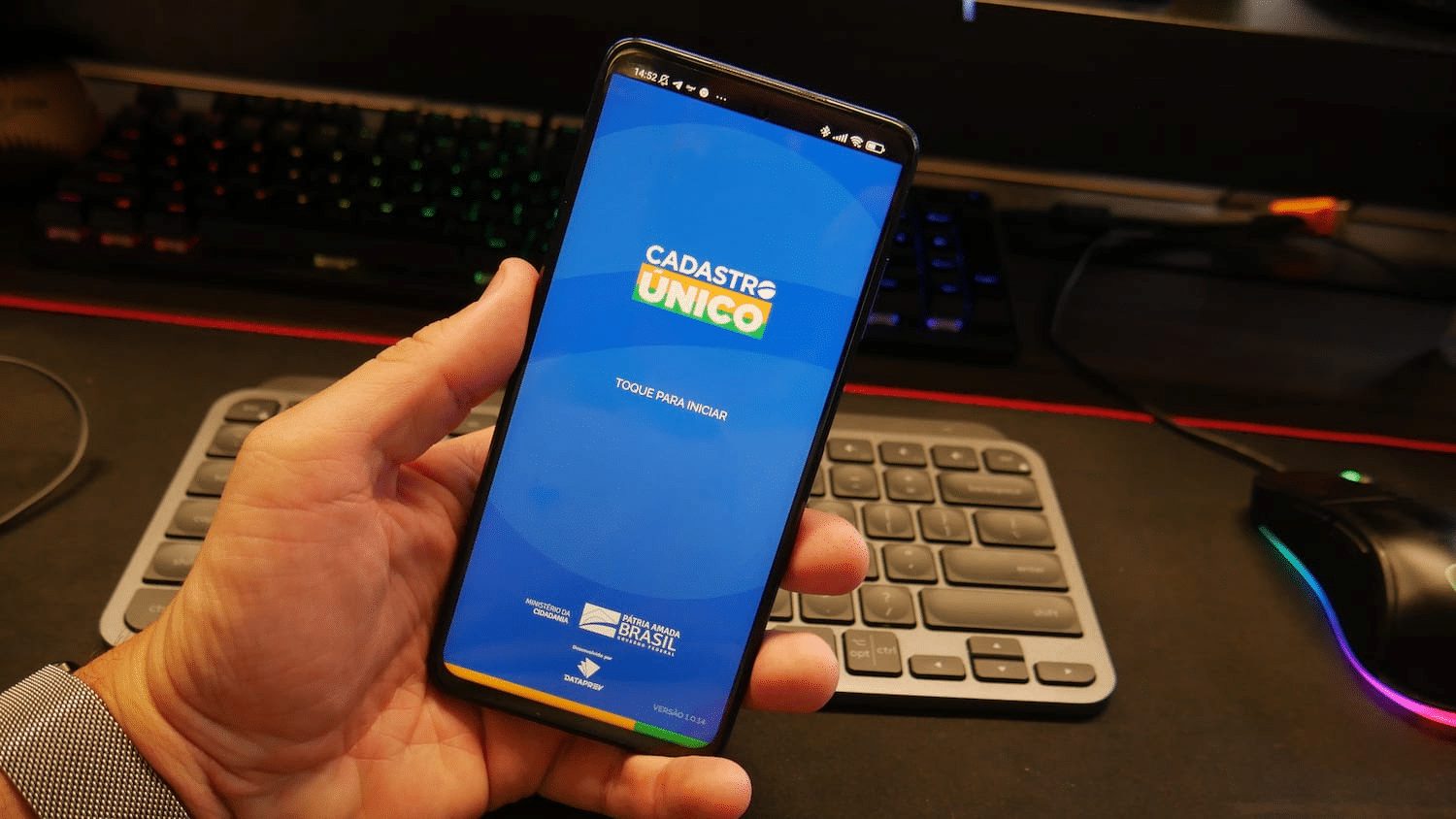Como consultar o Cadastro Único totalmente via internet ou telefone?