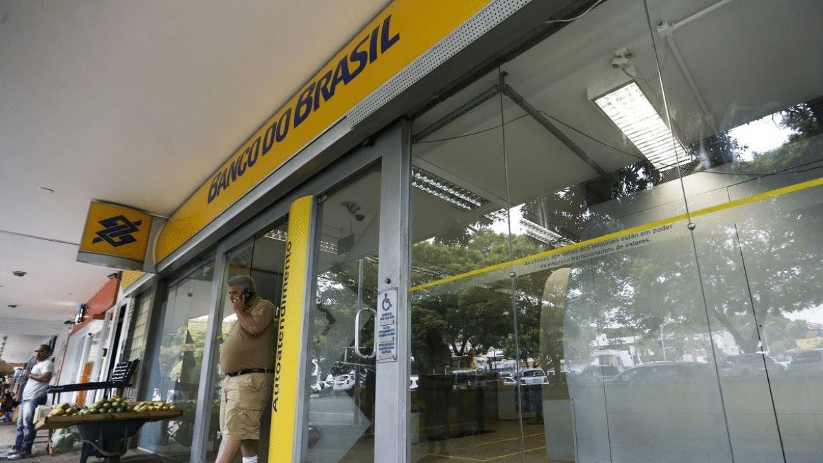 Bancos abrem no feriado de Tiradentes?
