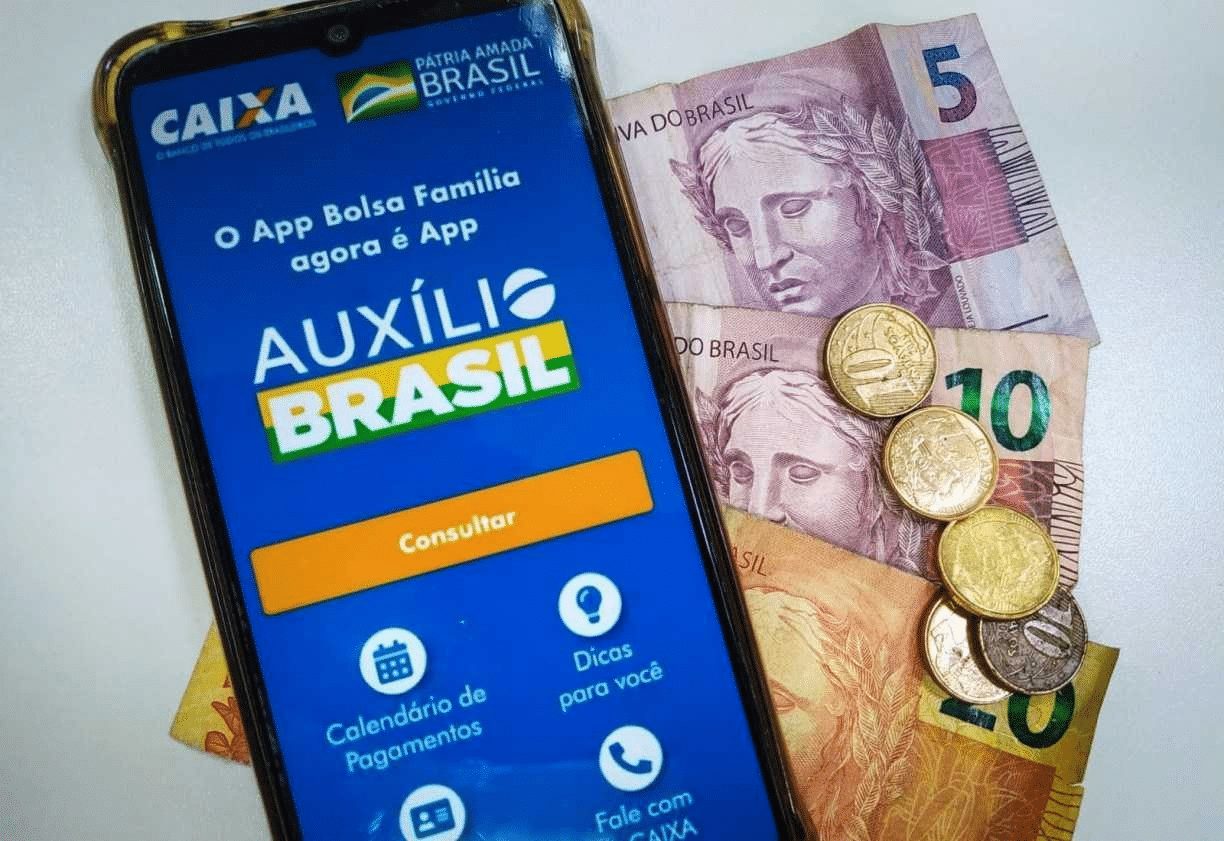 Auxílio Brasil está com novas regras. Família que não cumprir será cortada