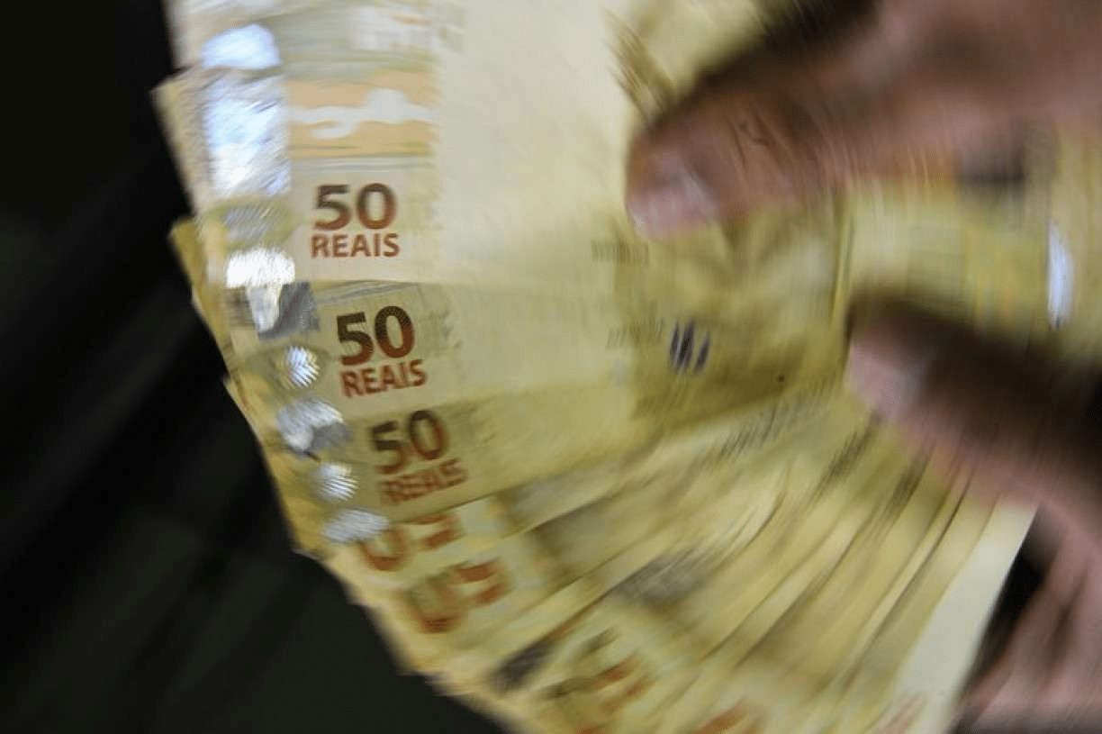 Multa de 40%: quem tem direito e como é feito o cálculo?