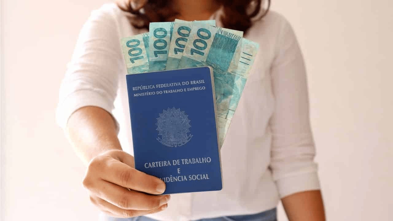 CLT: o que é a multa de 40% do FGTS? Quem tem direito de receber?