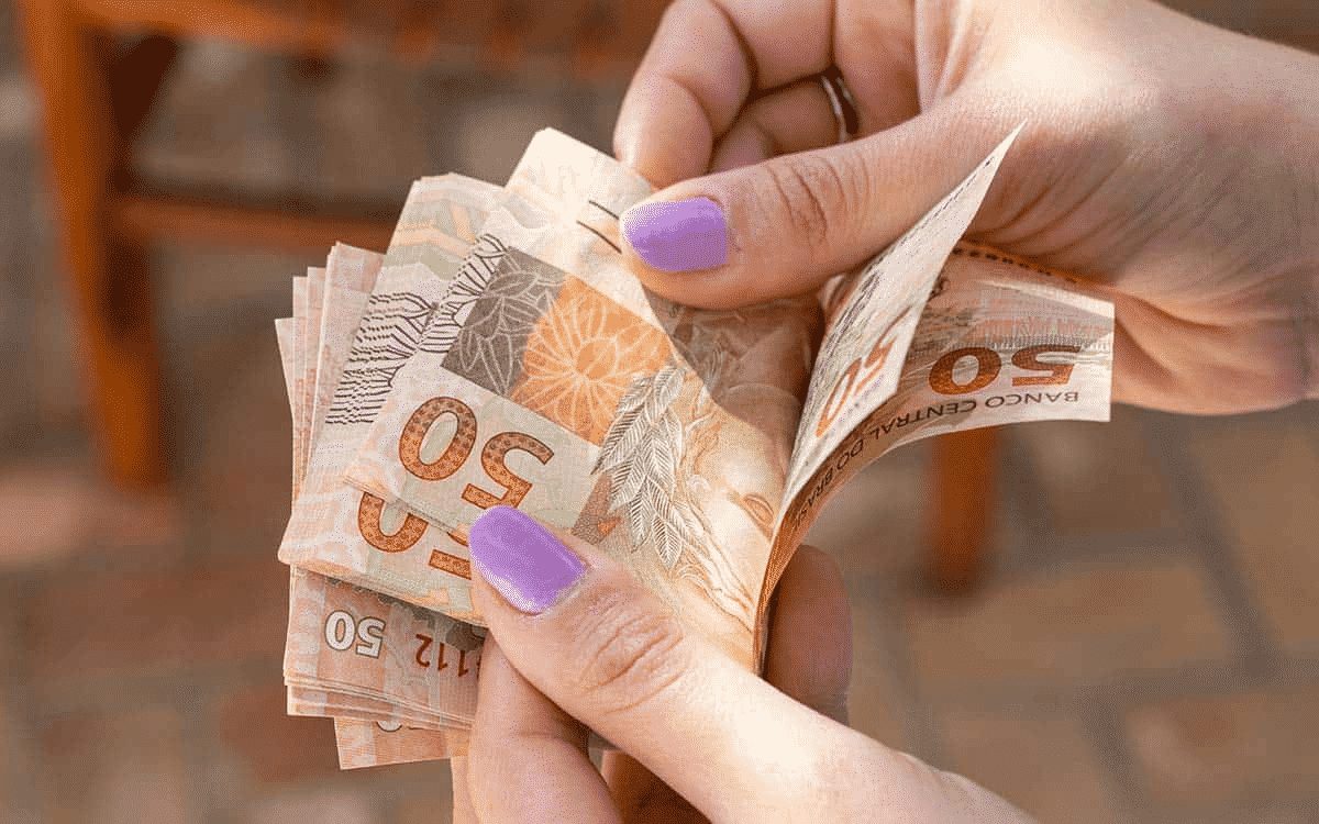 Quando e quanto vou receber de 13° salário? Quais as regras?