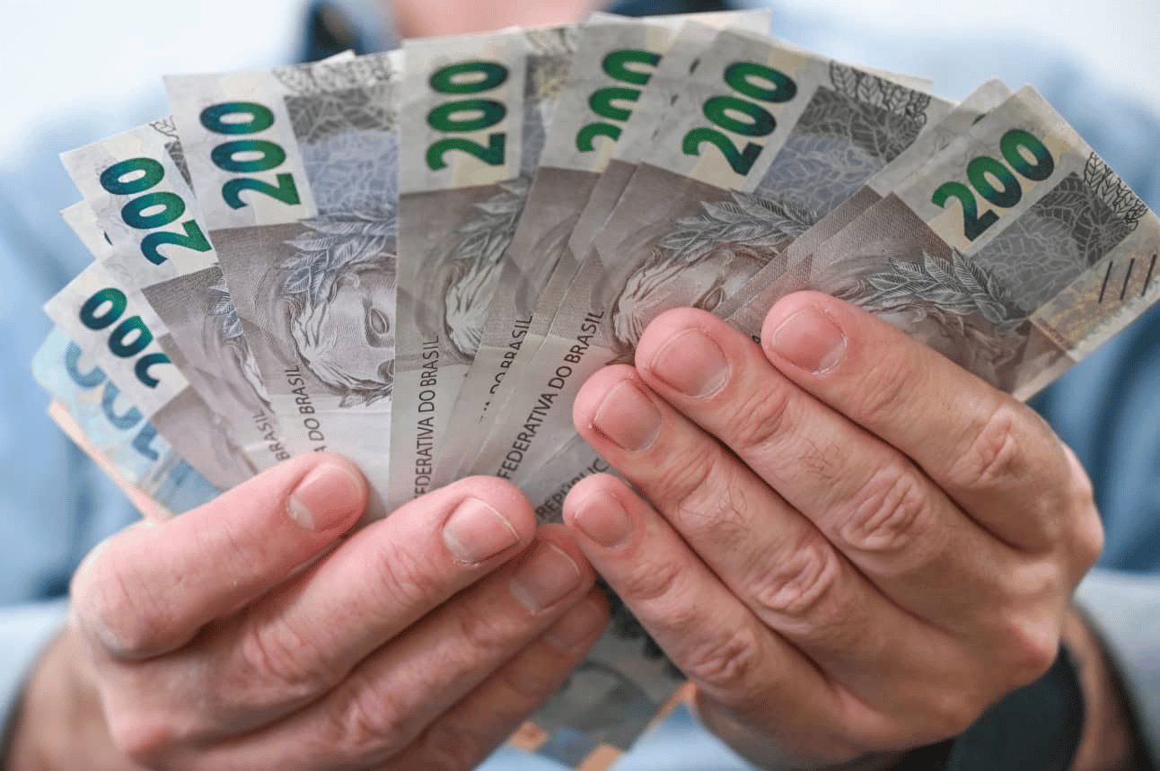 Revisão do FGTS vai pagar uma bolada de dinheiro para trabalhador