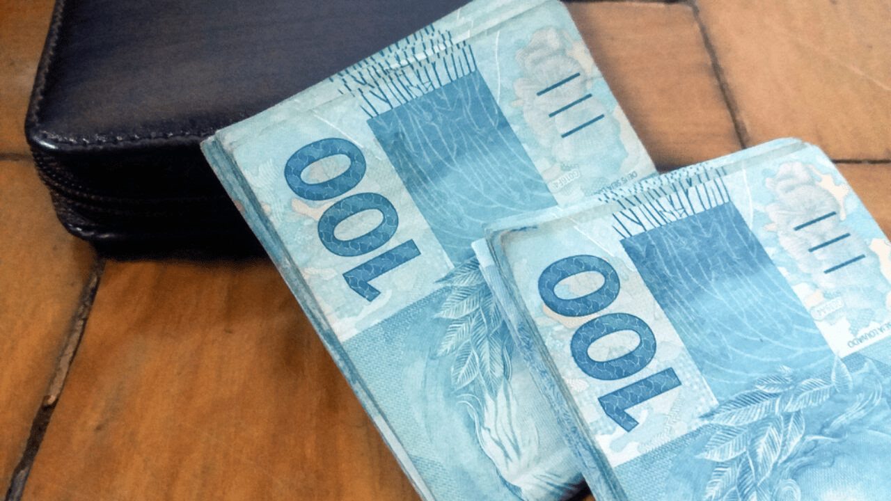 Salário mínimo e aposentadoria; o que vai acontecer em 2023?