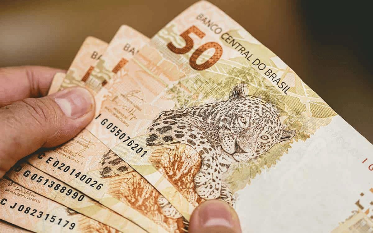 Veja quem poderá receber auxílio no valor de R$ 720 em agosto