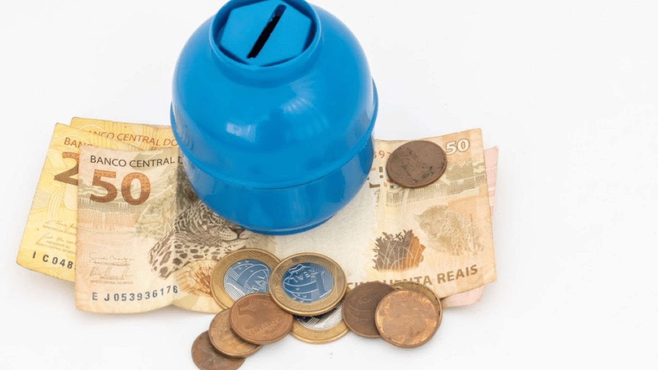 Auxílio: Confira a lista de saldos que começam a ser pagos nesta terça (9)