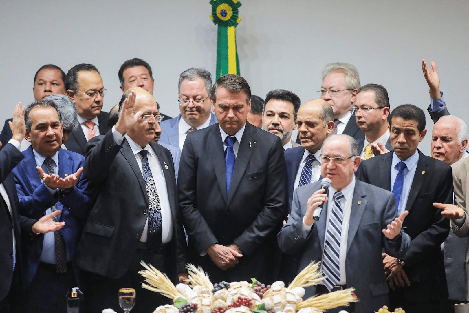 Auxílio? Crescimento de Bolsonaro tem outro motivo, diz pesquisa