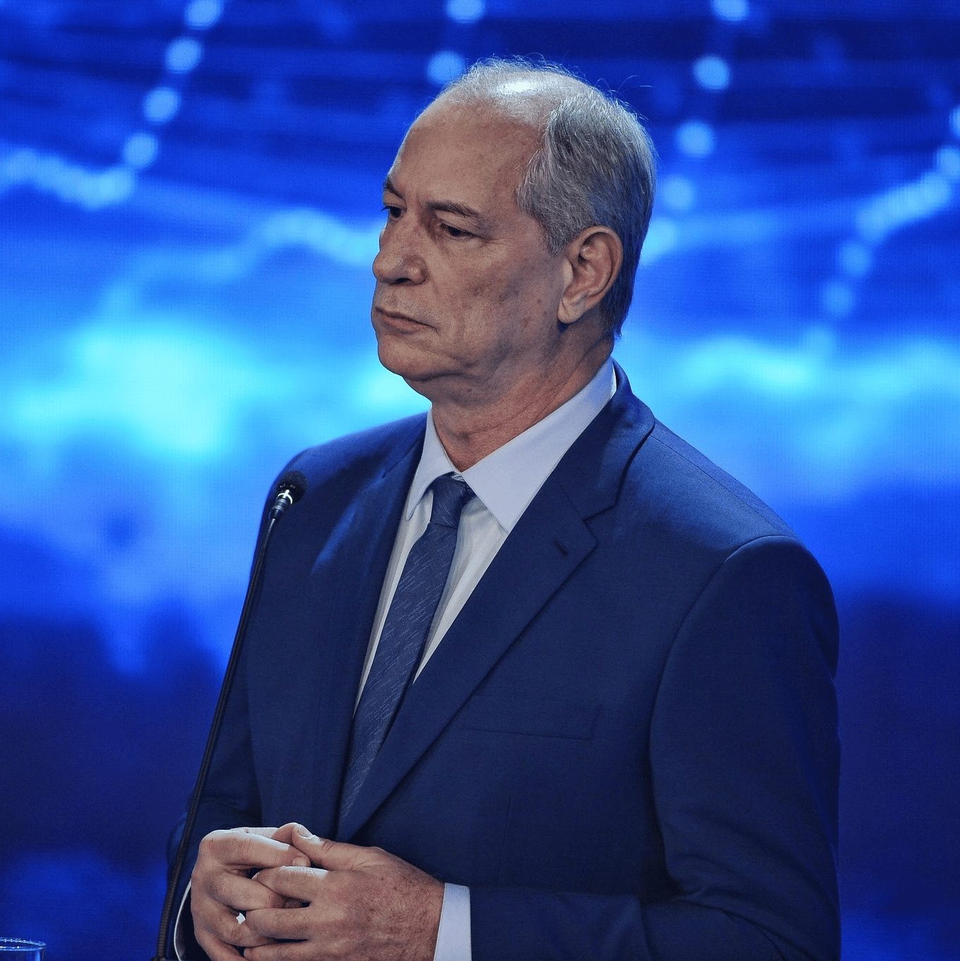 Debate: Ciro e Lula falam fazem acenos aos inadimplentes
