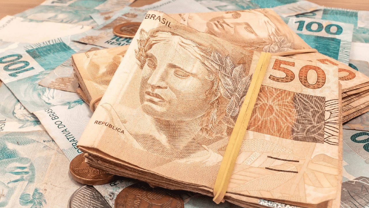 12 bancos autorizados a fazer empréstimo para Auxílio Brasil e BPC