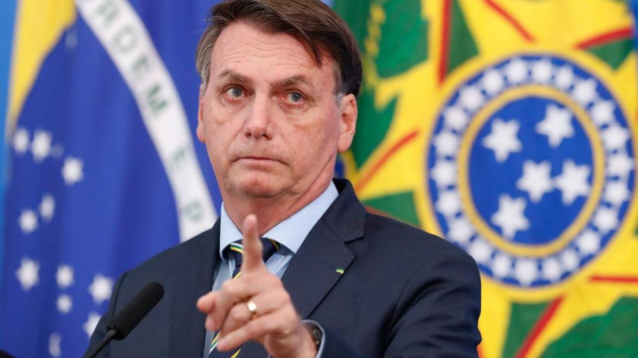 É falso extrato que mostra aposentadoria de Bolsonaro