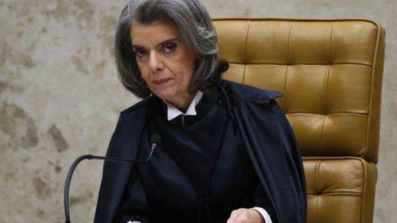 Ministra manda remover fake news sobre prova de vida do INSS