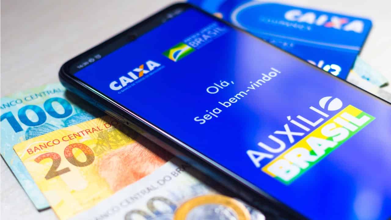 Divulgado calendário do Auxílio Brasil para 2023