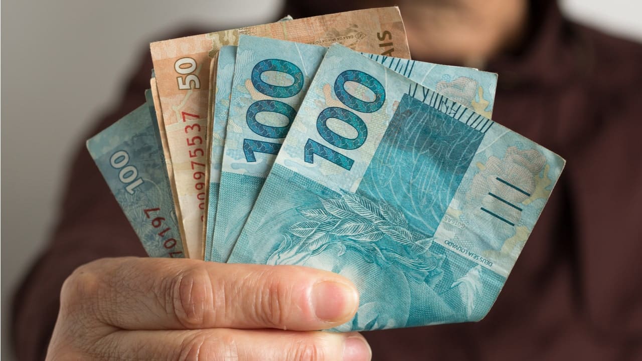 INSS: Pagamentos de aposentados começam nesta segunda (27)