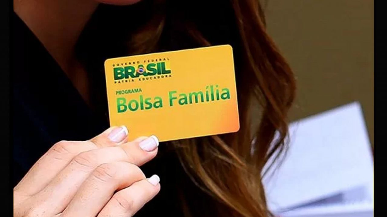 13º salário para Bolsa Família? Governo surpreende com nova resposta