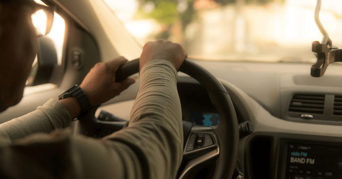 IR 2023: 40% de desconto para motoristas autônomos e taxistas