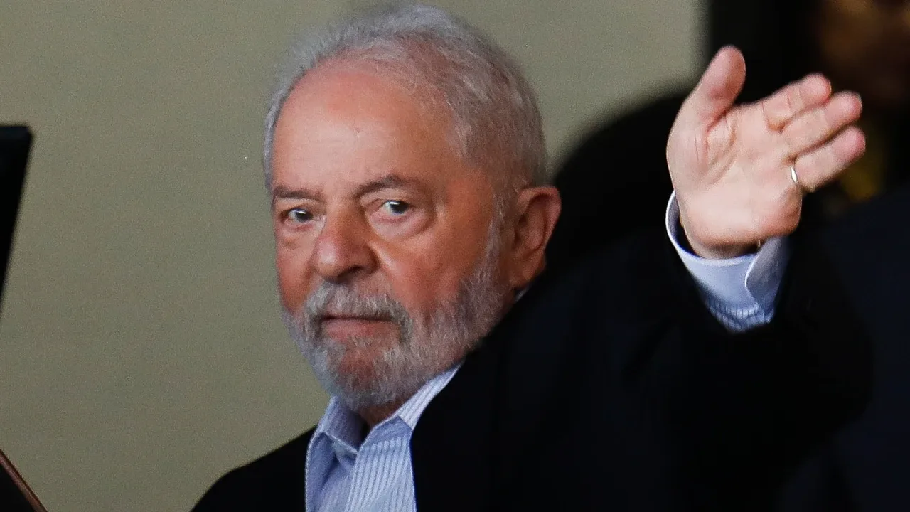 Lula sanciona lei de igualdade salarial para mulheres