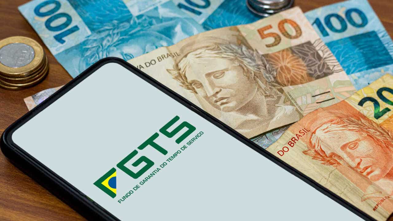 Governo autoriza saque de FGTS retido para ESTE grupo