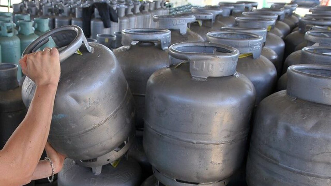 Auxílio-gás: governo divulga calendário de outubro