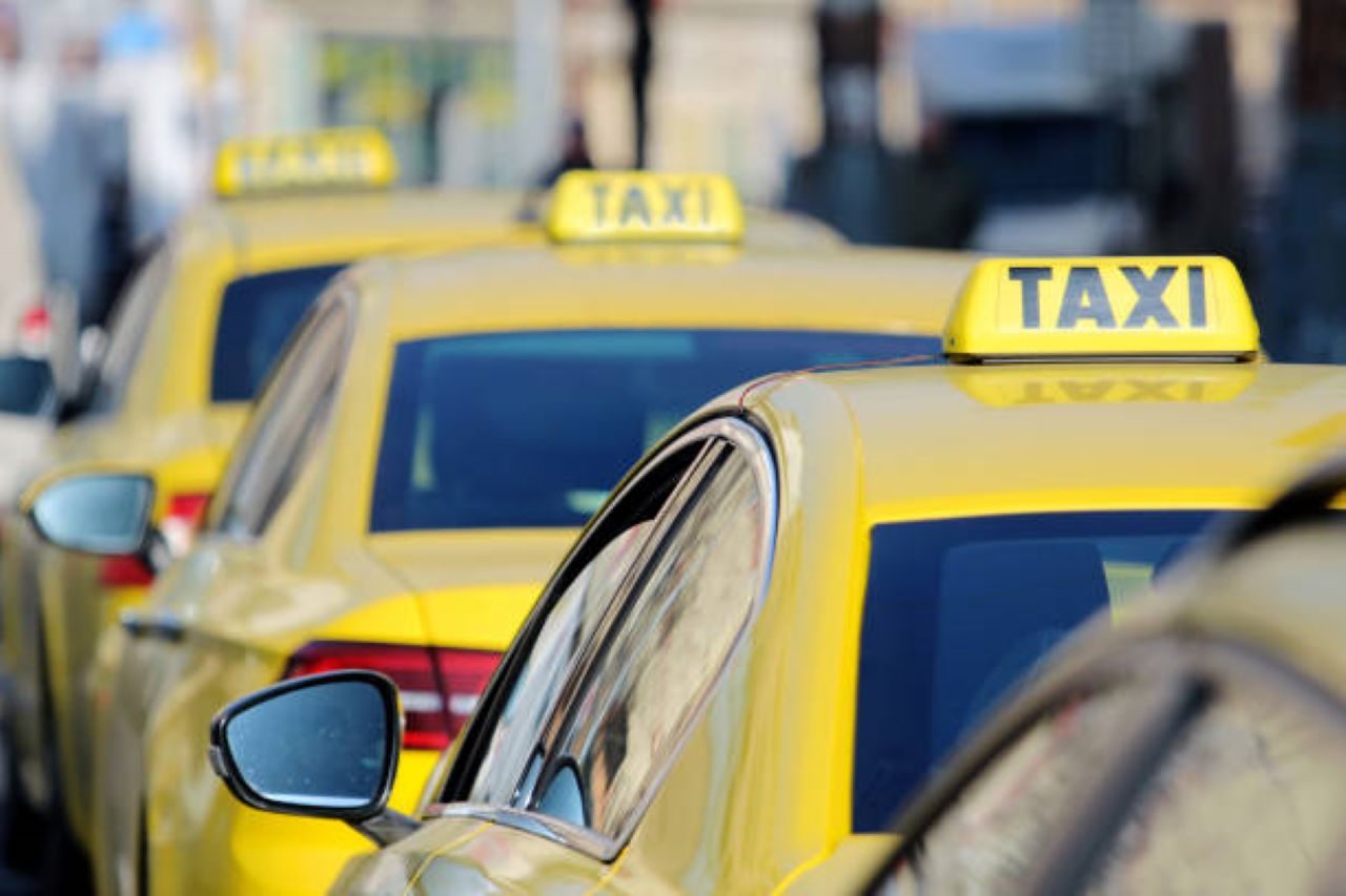 Motoristas de táxi e de aplicativos podem ter redução no IR