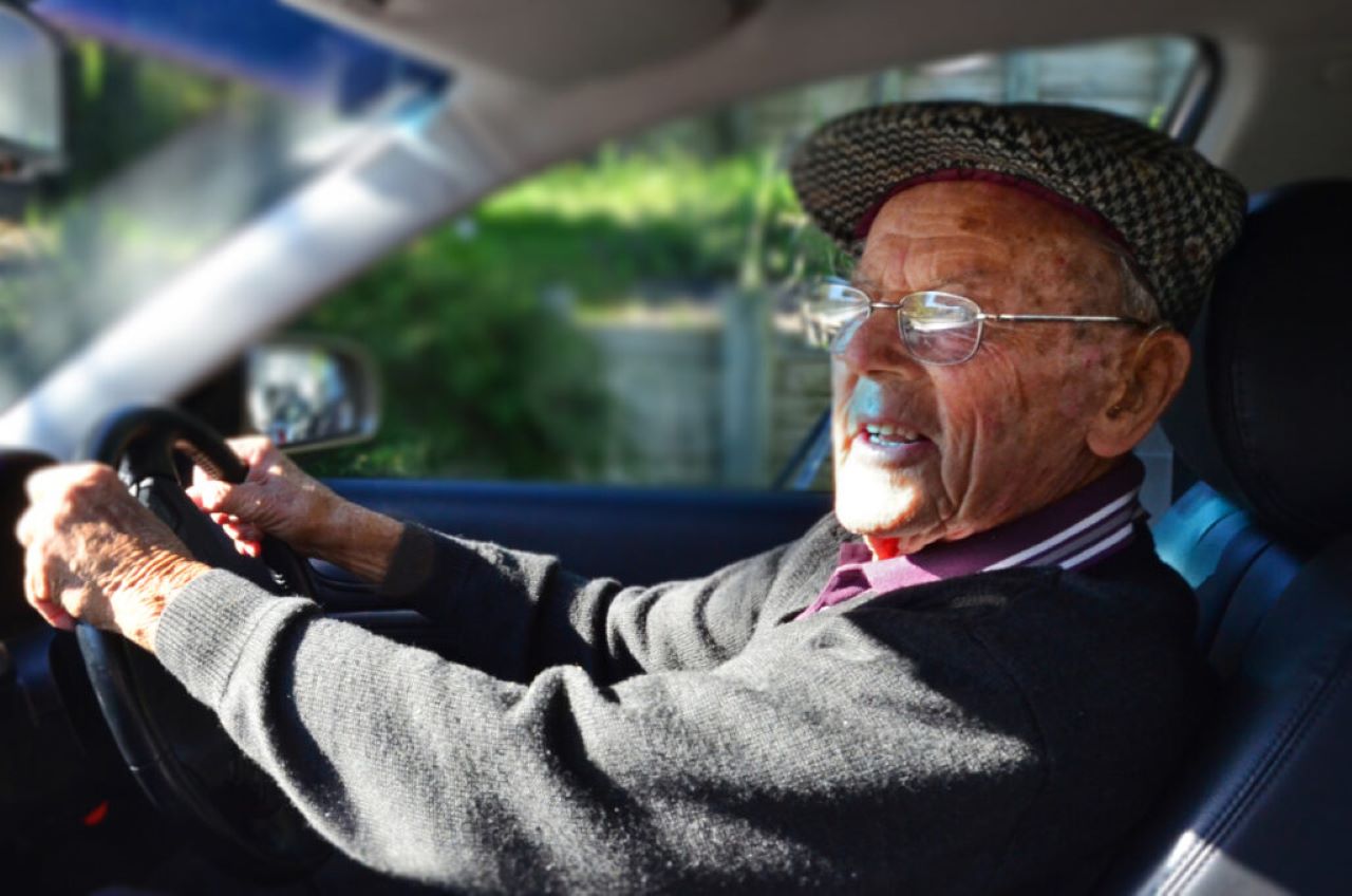 Detran muda regras para motoristas com mais de 50 anos
