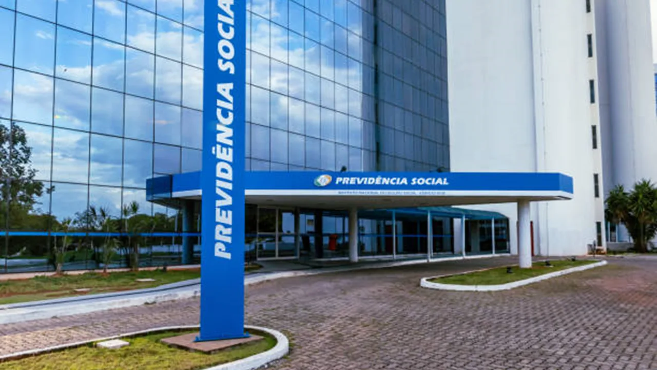 INSS convoca beneficiários para atualização de cadastro