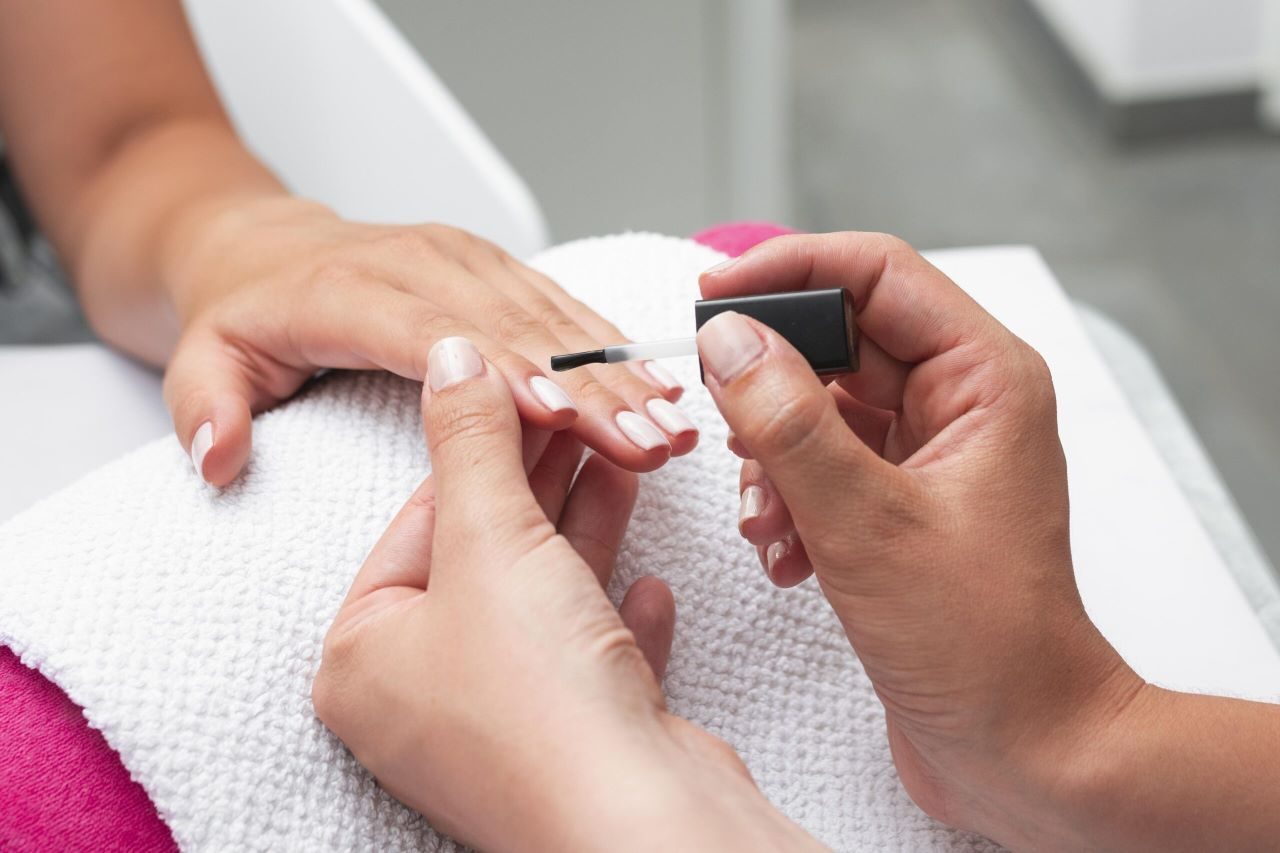 Profissão de manicure tem direitos previdenciários? Descubra aqui!