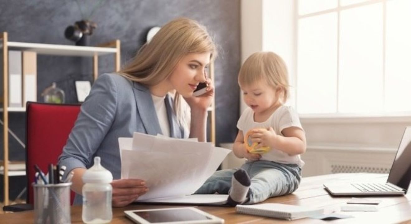 Posso levar meu filho para o meu trabalho? A lei permite?